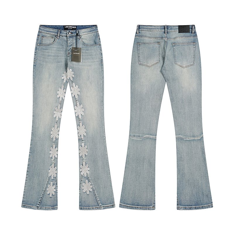 LOSTSHDWS Daisy Appliqué Flared Jeans