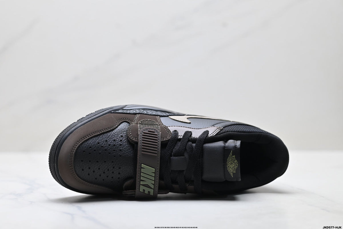 Jordan Legacy 312 Low Triple Black Sneakers