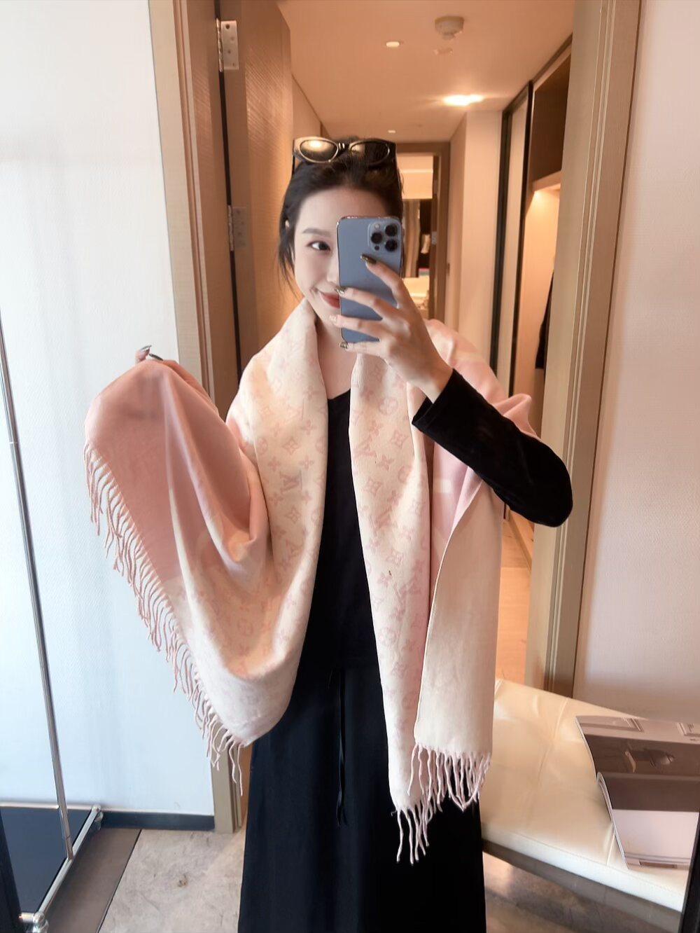 Louis Vuitton Infinity Dots Fringed Shawl