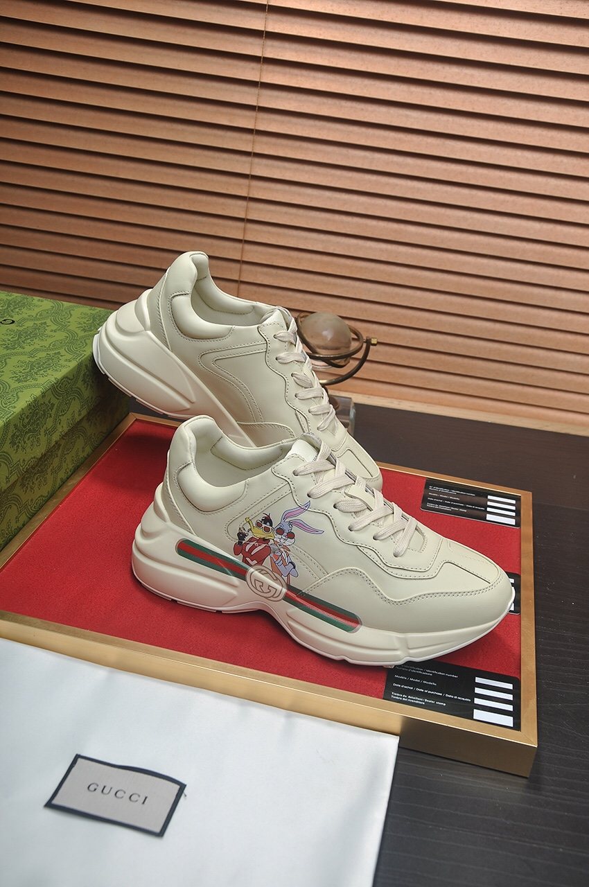Gucci Off-White Stripe Chunky Sneakers