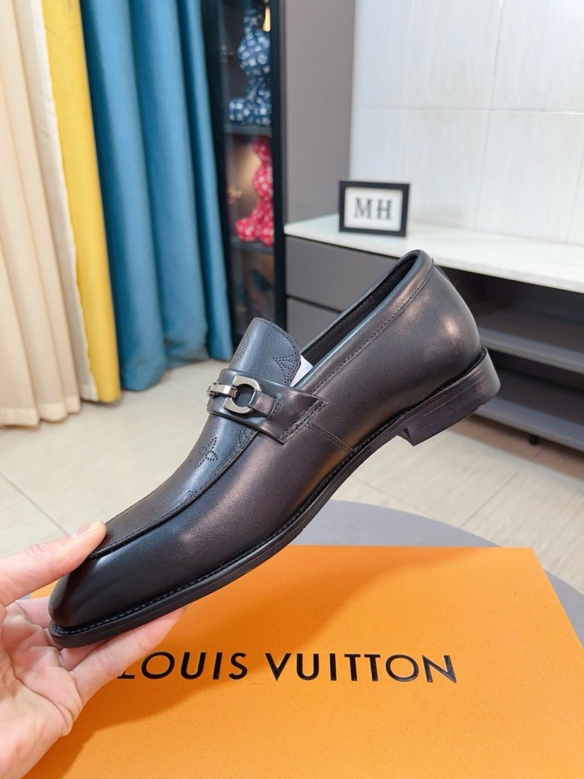 Louis Vuitton Black Metal-Bit Loafers - Low Heel